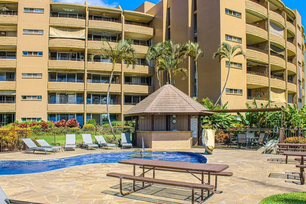 Island Sands Resort Community Pool