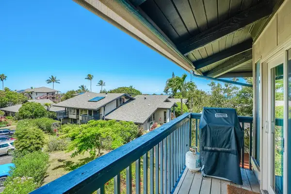 Private lanai with a gas grill for your personal use.