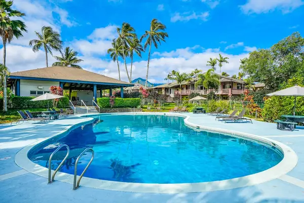 Mauna Kai community pool
