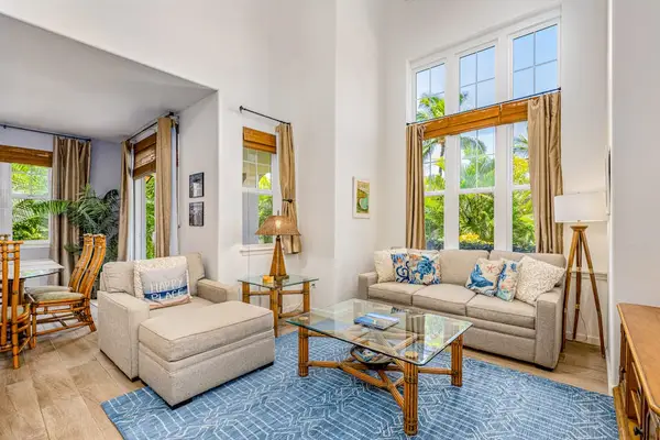 Bright And Welcoming Great Room
