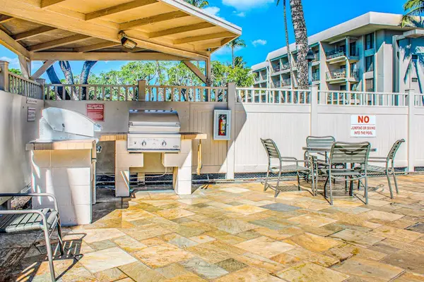 Outdoor Dining Beside The Community Grills
