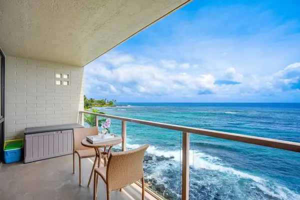 Morning Coffee With Endless Ocean Views