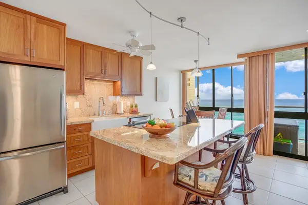 Chef's Kitchen With Ocean View Dining