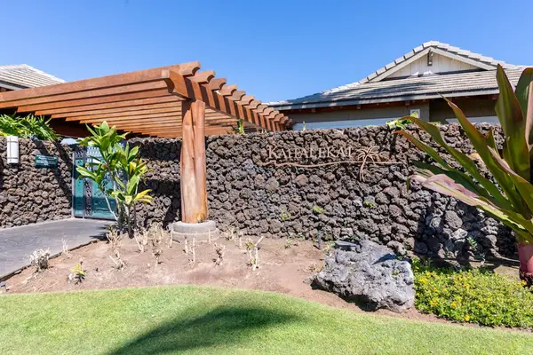 Entrance Sign for Hali'i Kai at Waikoloa Resort