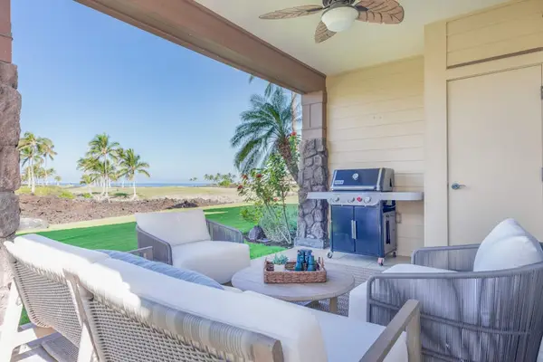 Outdoor Lanai Seating Area with Ocean and Golf Course Views