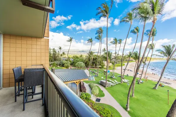 Secluded Covered Lanai Perfect For Evening Cocktails