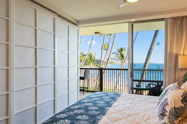 Private Coastal Bedroom Retreat Framed By Palm Views