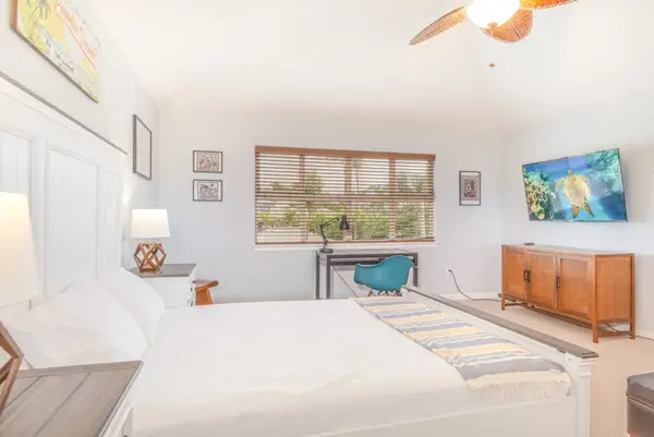 Extra guests no problem - queen beed located in the loft open to the living room downstairs.   Plenty of space with the couch and flat screen tv.