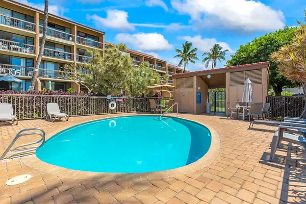 Resort-Style Pool For Tropical Relaxation