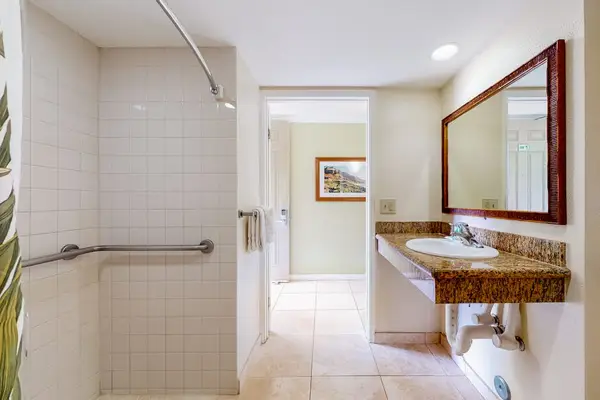 Fresh And Functional Bathroom Retreat