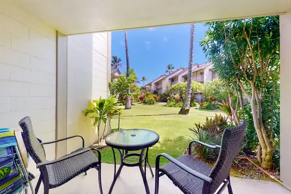 Private Garden Patio For Peaceful Mornings