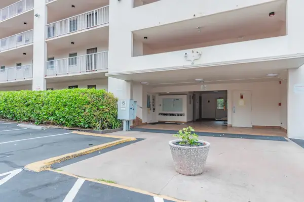 Convenient Arrival And Parking Access