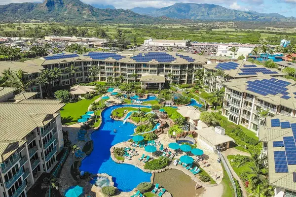 Resort Hot Tub Oasis With Stunning Views