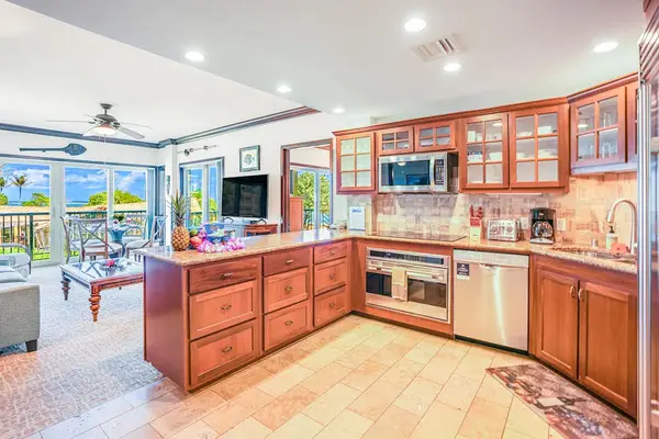 Warm And Welcoming Modern Kitchen