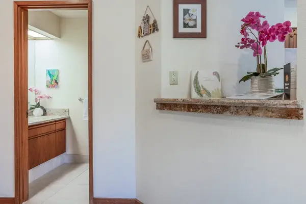 Powder Nook Entryway Leading to Private Bathroom Suite