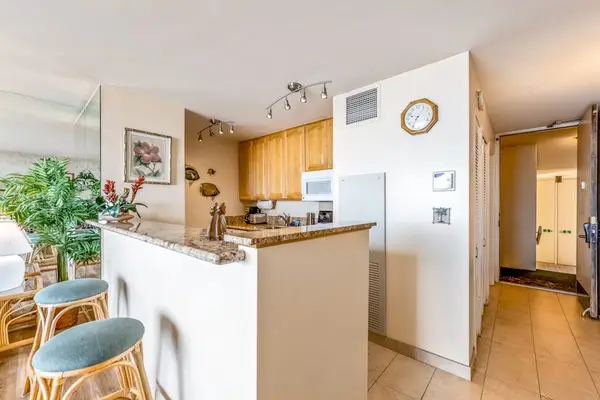 Casual Breakfast Bar Perfect For Morning Coffee
