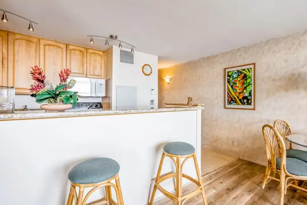 Open-Concept Kitchen Bar Ready For Quick Bites