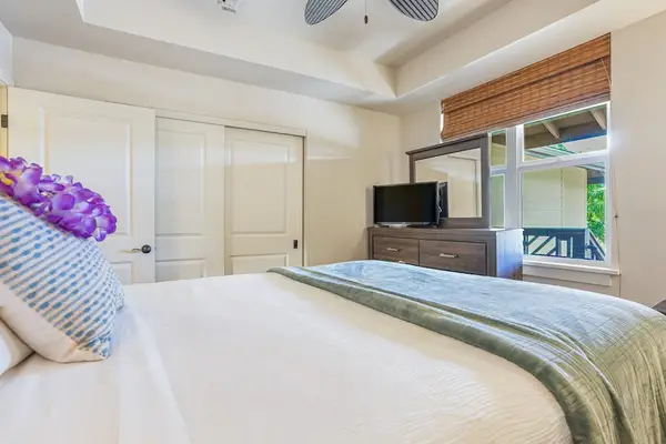 Bright Bedroom Retreat