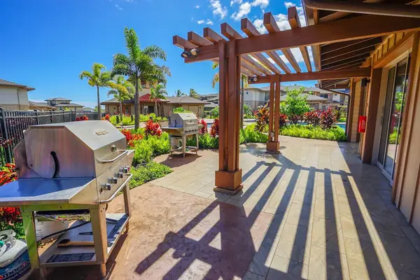 Resort BBQ Pavilion For Outdoor Feasts