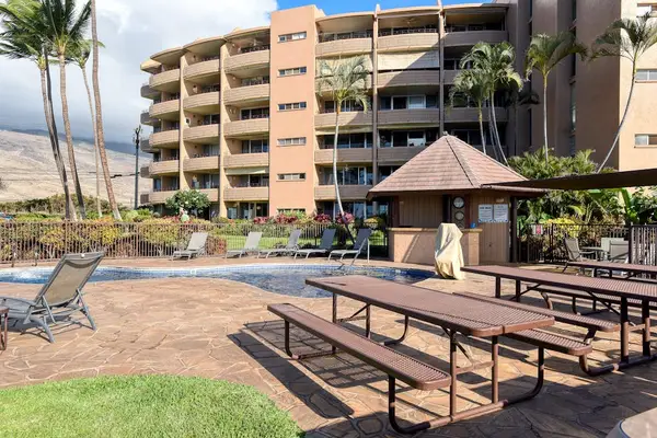 Island Sands Resort with ocean front gas grills and picnic tables to enjoy your meal.