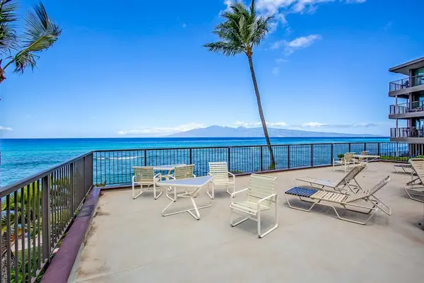 Panoramic Oceanfront Terrace With Endless Horizons