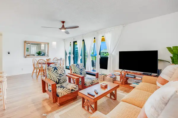 Spacious Living Room For Relaxing