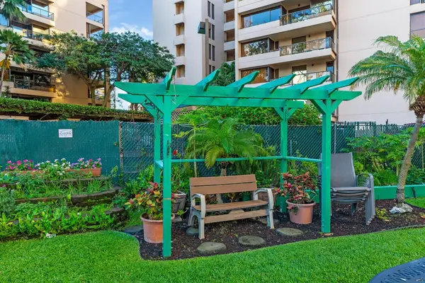 Peaceful Garden Gazebo For Tropical Relaxation
