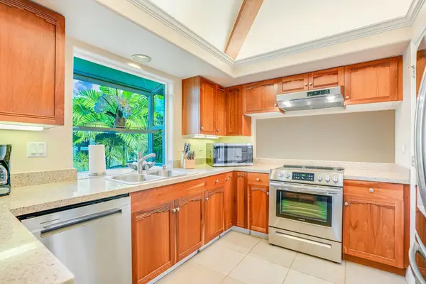 Fully remodeled upgraded stainless steel kitchen.