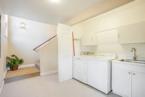 In-home washer and dryer let you pack light and enjoy the convenience of doing laundry during your stay.