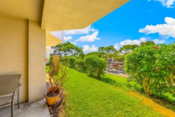 Private Garden Patio With Peaceful Views