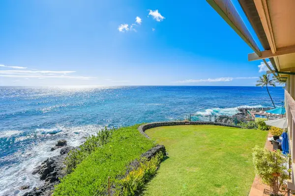 Unwind beneath swaying palms and tropical greenery daily