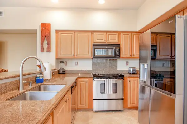 Full Kitchen Workstation with Stainless Steel Appliances & Double Sink