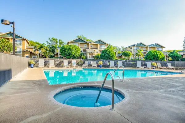 Relaxing Hot Tub Beside The Pool