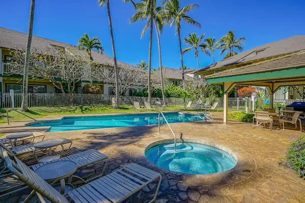 Relaxing Pool And Hot Tub Retreat
