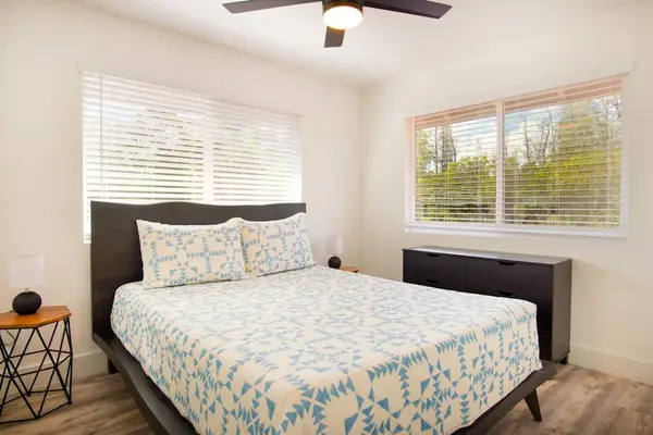 Guest room with a queen bed