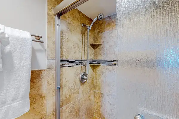 Spa Style Walk In Shower Retreat
