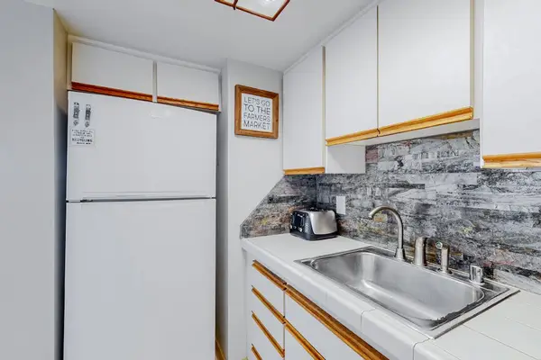 Fully Equipped Kitchenette Retreat