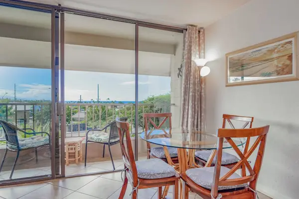 Breakfast Nook With Scenic Views