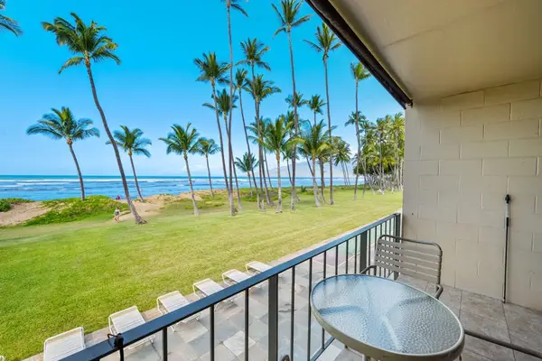 Private Balcony Above Paradise