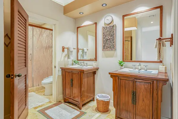 Spa Inspired Full Bathroom Retreat