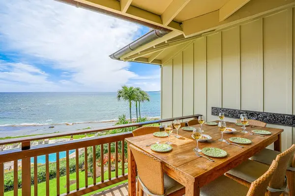 Oceanfront Lanai For Sunset Dining