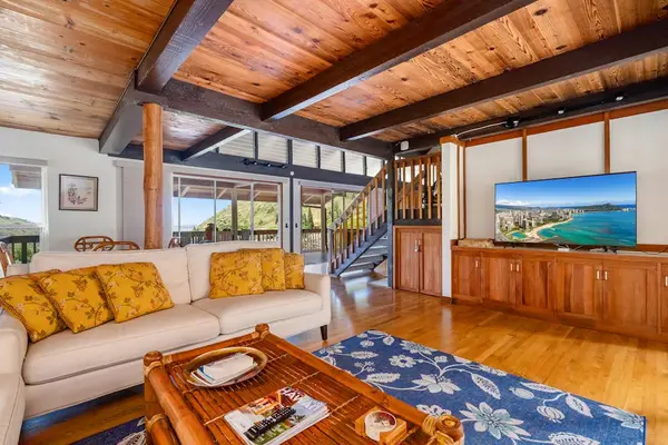 Living room arranged for comfortable group gatherings