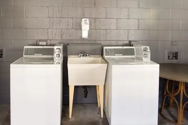 Hualalai Resort coin laundry