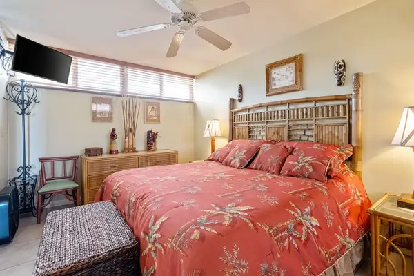 Peaceful Primary Suite Escape