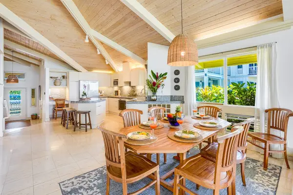 Share breakfast before exploring the beautiful island together