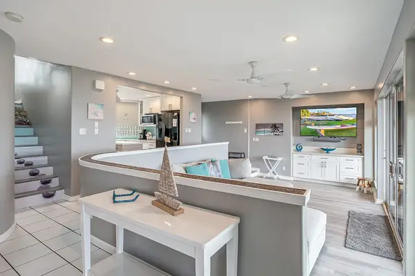 Comfortable living area for relaxing together