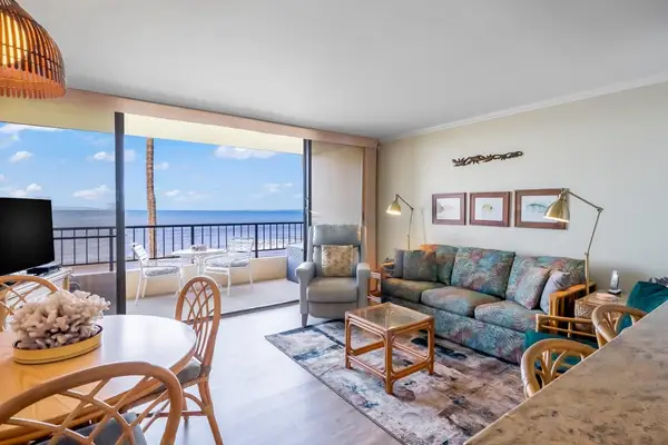 Sun-Kissed Open Living Flowing Out To Sea Breezes