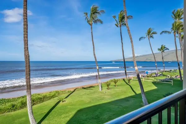 Tropical Paradise Vistas Right Beyond Your Lanai
