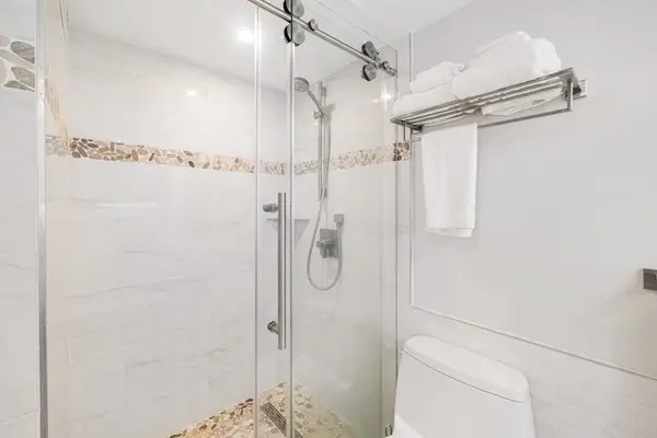 A welcoming bathroom designed for everyday ease