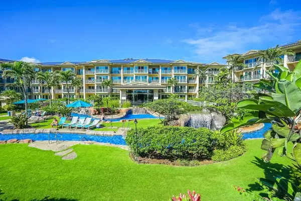 Resort Courtyard with Tropical Lawn & Pool Lagoon View